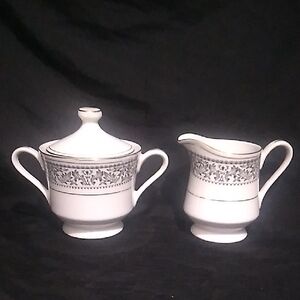 Vintage Teihei Japan Brocade Black & White Sugar Bowl & Creamer Set (B5)